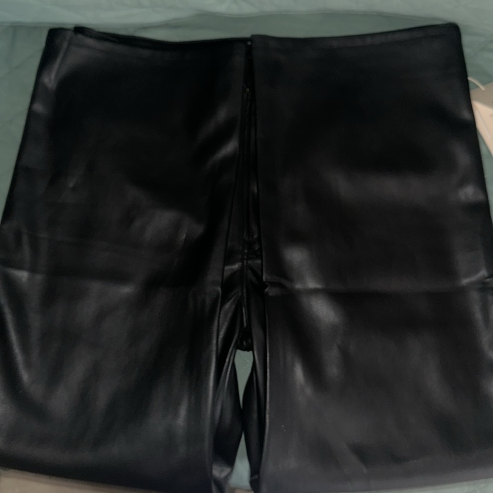 The Rambler Zip Ankle - Picture 3 of 4